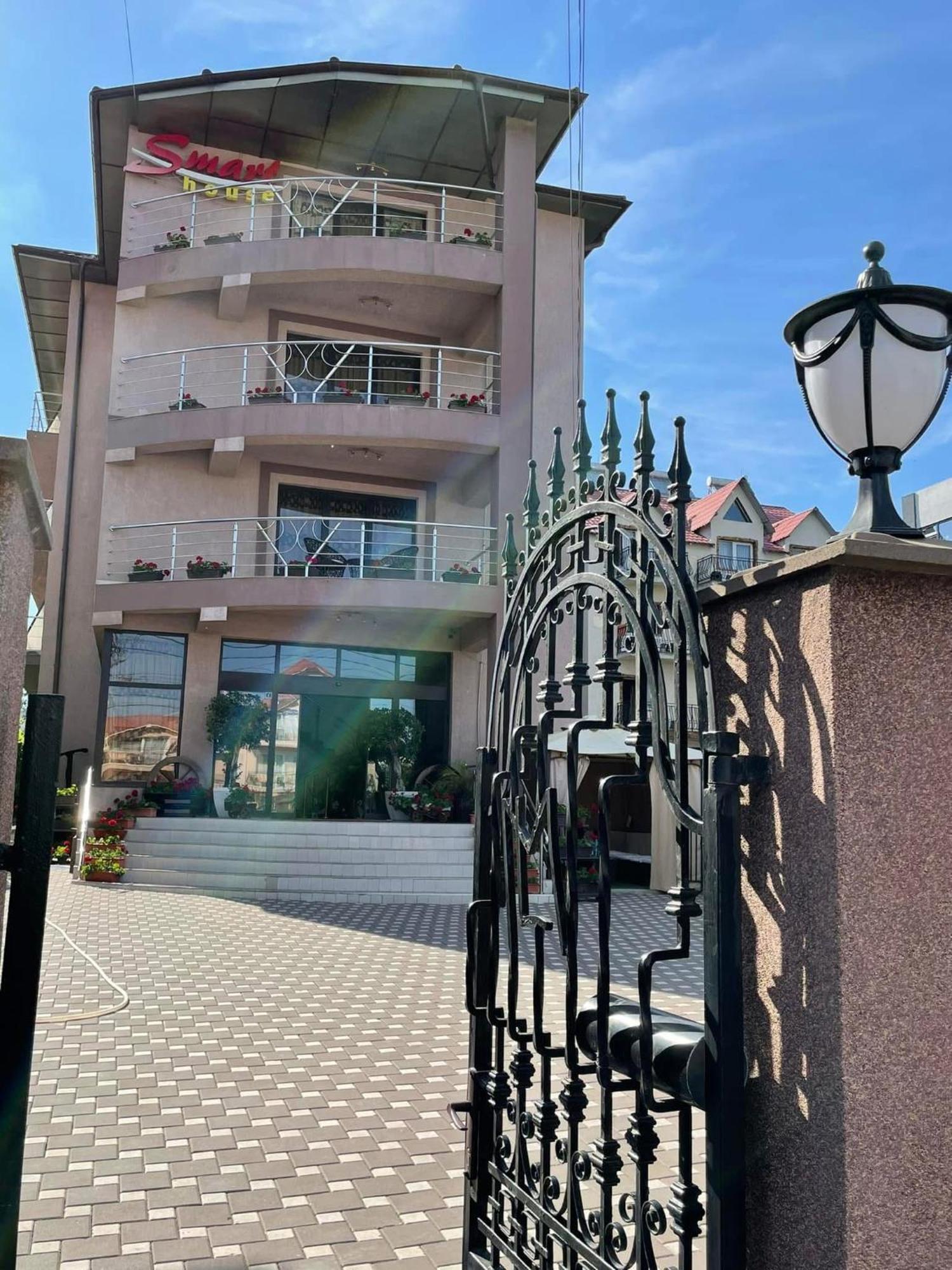 Smarthouse Hotel Costinesti Bagian luar foto